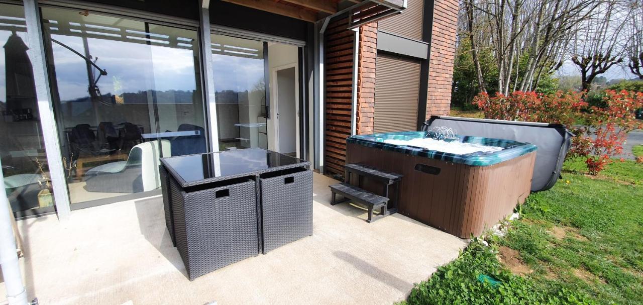 Villa Spacieuse Avec Jacuzzi Privatif Sarlat-la-Canéda Dış mekan fotoğraf